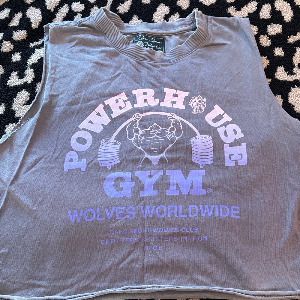 Darc Sport Wolves Worldwide Powerhouse Gym Muscle Tee - Lavender/Pink